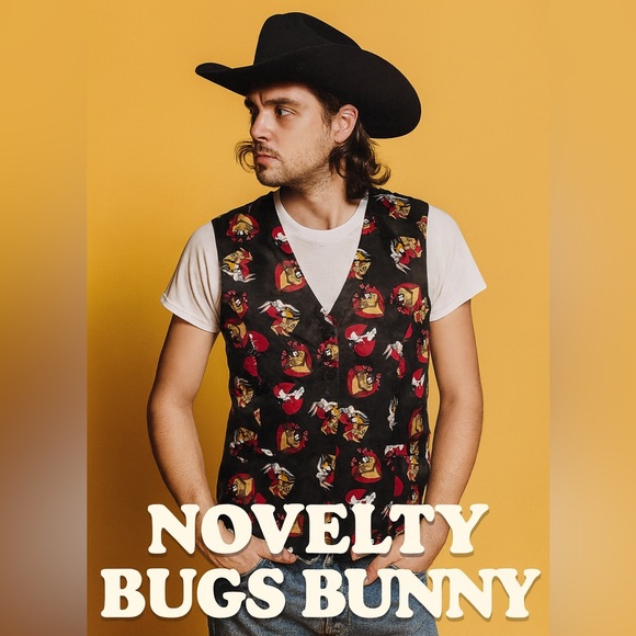 UNISEX LOONEY TUNES MANIA 100% SILK BUTTON UP VEST! - Picture 1 of 16
